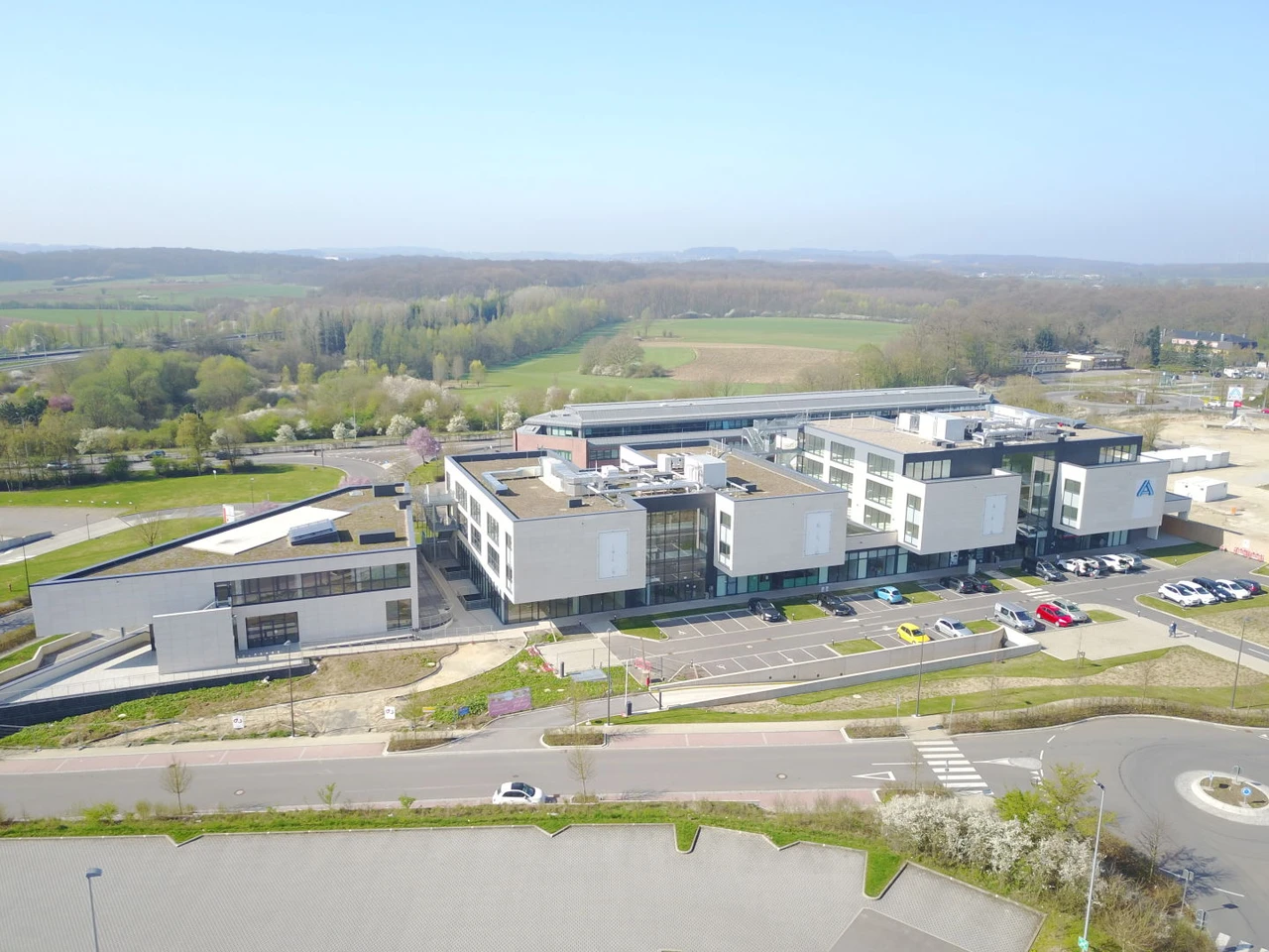 Capellen, Location, Bureau